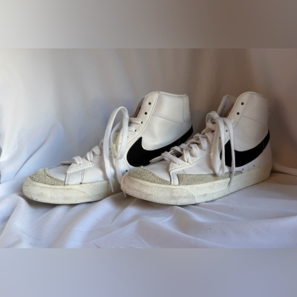 Nike Blazer Mid '77 White Black‎ Men's 10.5 Vintage Style Sneakers